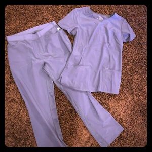 Women’s scrubs size medium